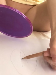 Arisa Nakano Asian watches cunt in mirror and makes a drawn of it